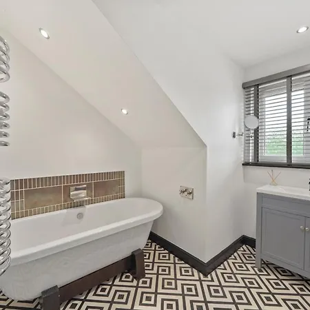 Villa A Stunning - Swimming Pool & Sauna